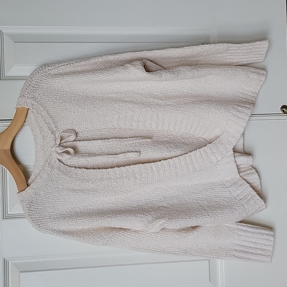 Open back sweater - Picture 2 of 4